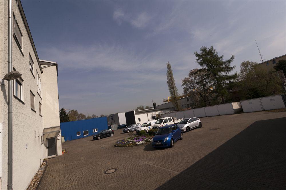 G & L Hotel Dortmund Exterior photo